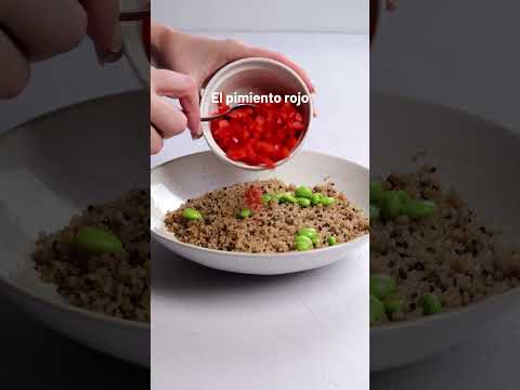 Transforma tu Almuerzo con Esta Ensalada de Quinoa y Verduras 🥗 Fácil y Saludable