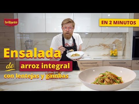 Ensalada de arroz integral con lentejas y gambas