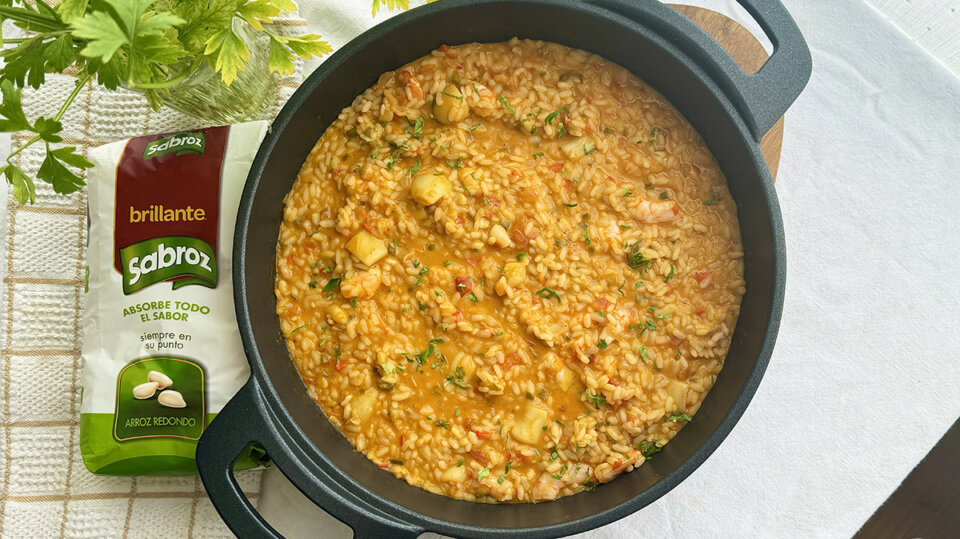 Arroz con sepia y langostinos: receta tradicional y deliciosa