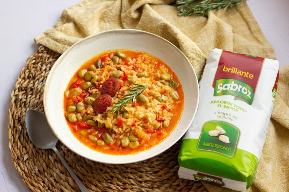 Guiso de arroz y habas de la abuela: receta tradicional