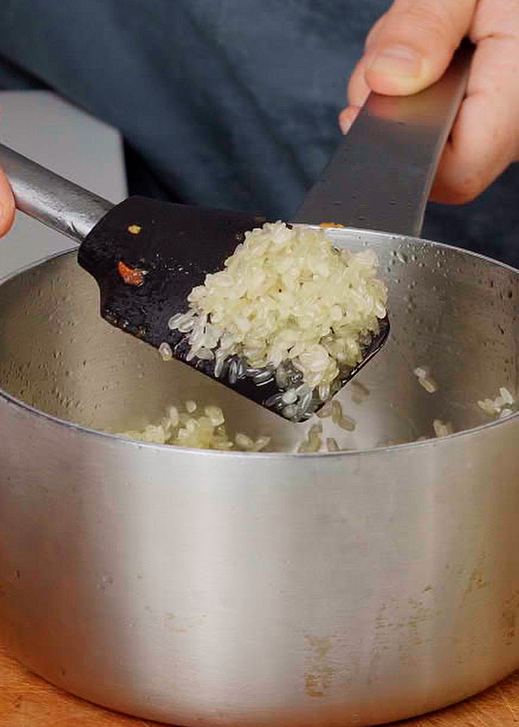 cocer arroz para arroz con pisto