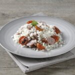 Arroz con salchichas y tomates cherry XL