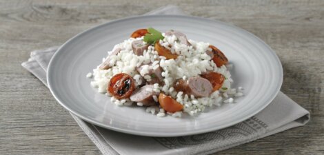 imagen receta Arroz con salchichas y tomates cherry