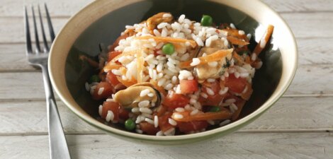 Arroz con mejillones, guisantes, zanahoria y tomate XL