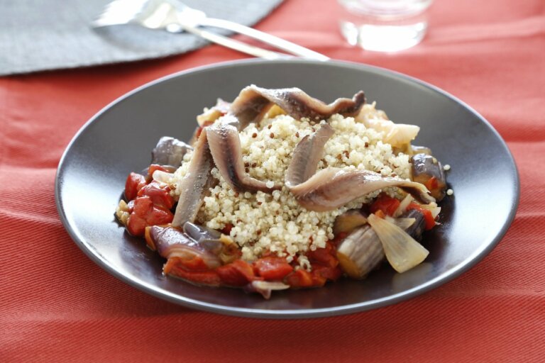 Foto de Escalibada de quinoa con anchoas