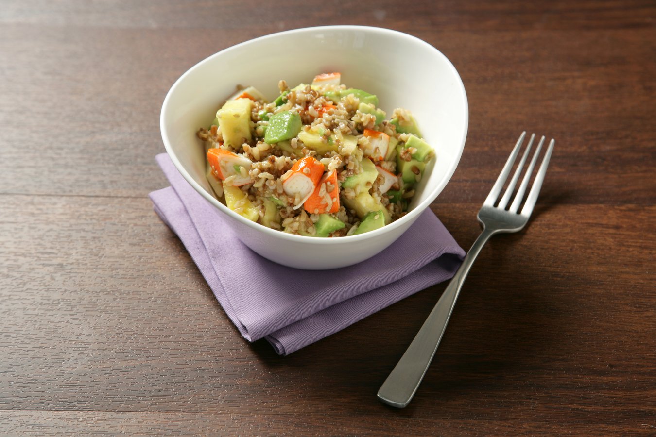 Arroz integral con quinoa, aguacate y cangrejo Arroz integral con quinoa, aguacate y cangrejo