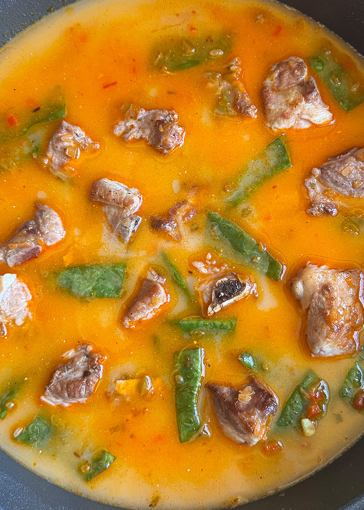 devolver costillas para paella carne y verduras