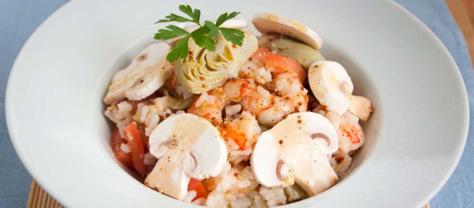 Ensalada templada de arroz y gambas