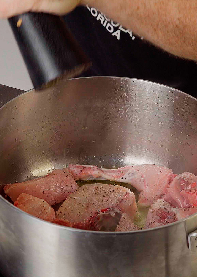 dorar pollo y conejo para arroz con costa Elche