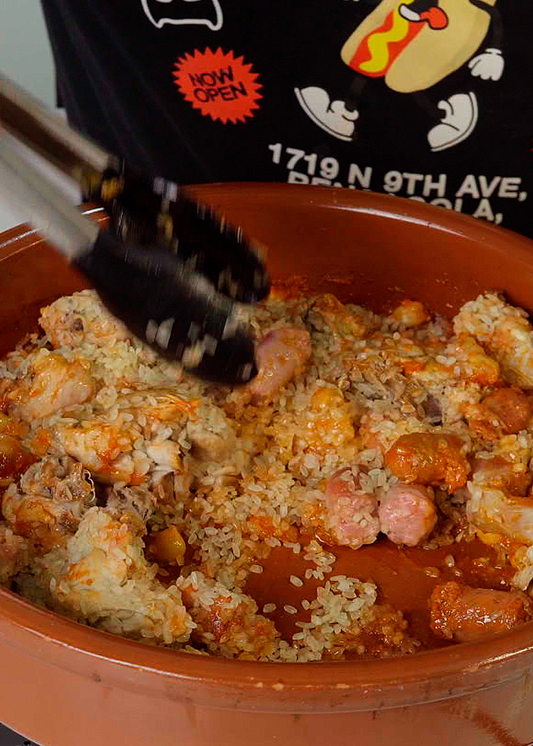 Añadir arroz para arroz con costa Elche