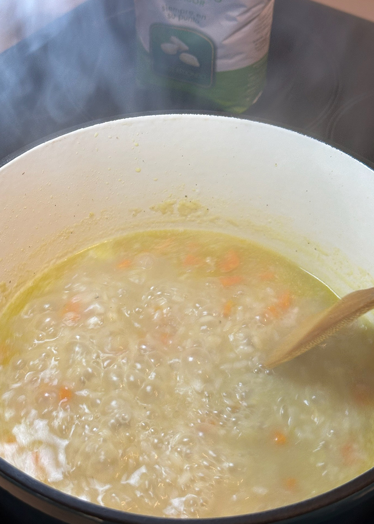 arroz y caldo para sopa de arroz