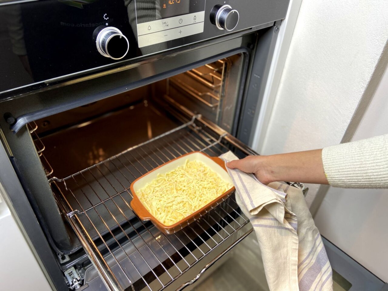 introducimos el arroz con queso en el horno