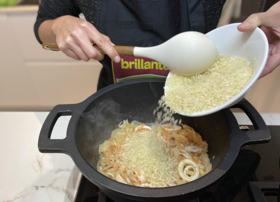Arroz meloso de calamar y rapeI_paso4