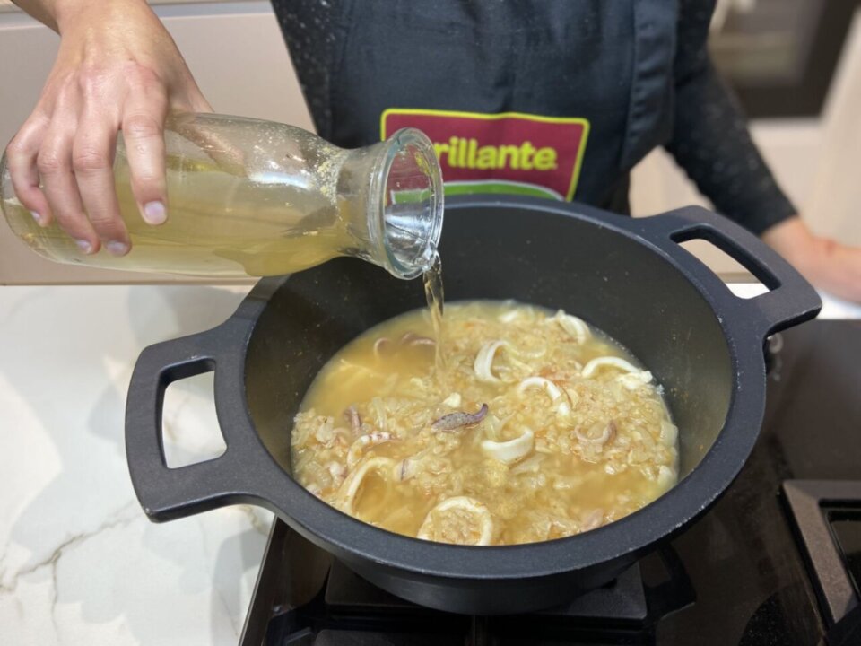 Arroz meloso de calamar y rapeI_paso6