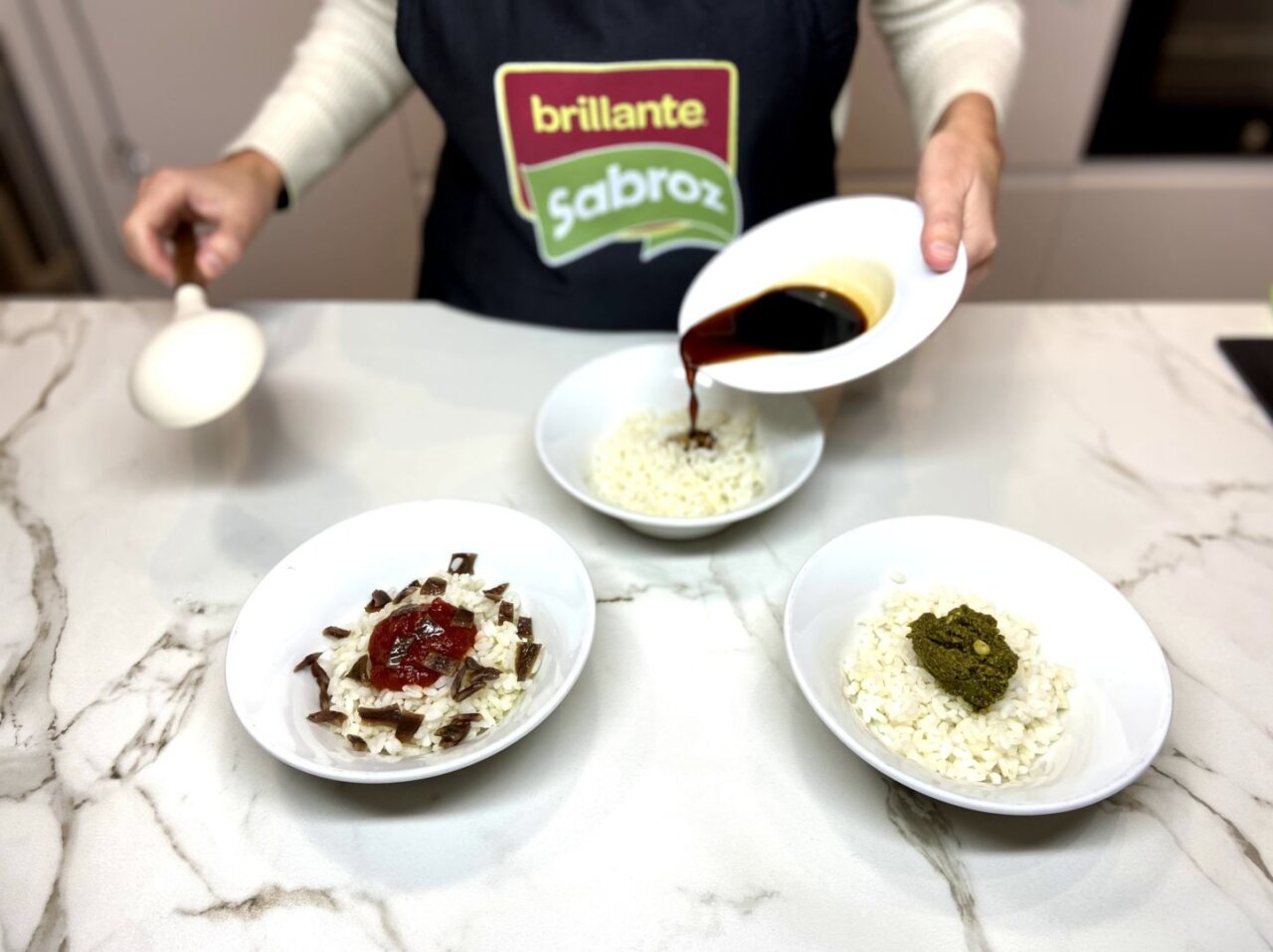 mezclamos el arroz con los distintos ingredientes