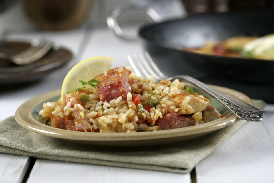 Arroz con panceta y pollo