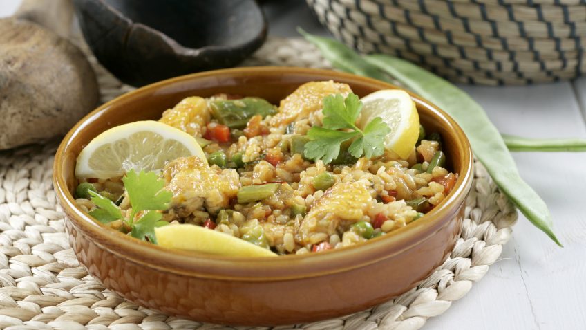 Foto de Arroz con pollo y verduras