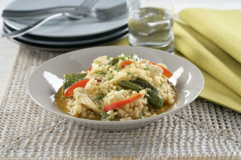 Arroz con pimientos de Padrón y pollo