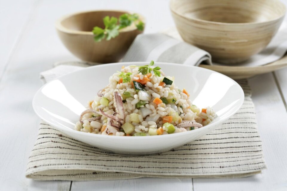 Arroz con verduras y calamares