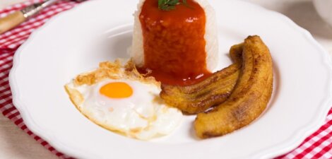 Arroz a la Cubana con Plátano – Recetas Brillante Sabroz