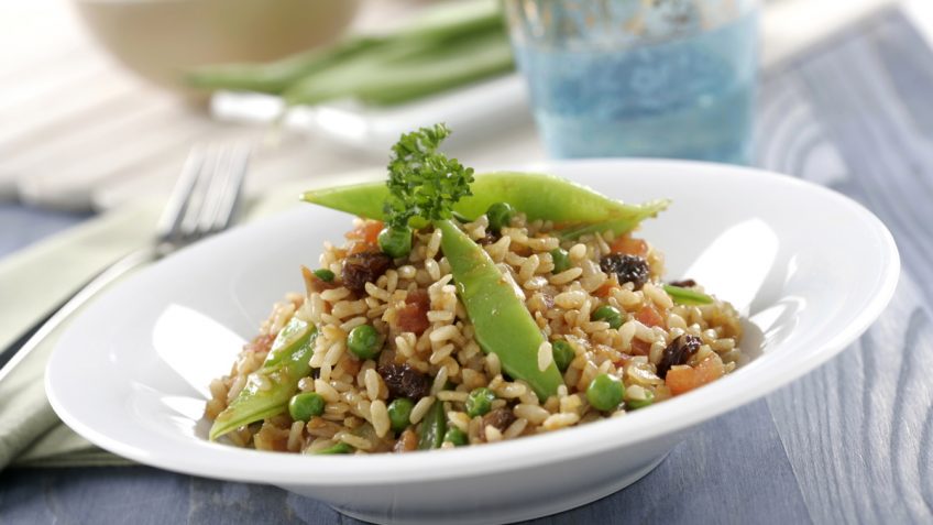 Foto de Arroz con judías verdes, pasas y soja