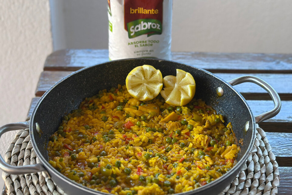 Arroz amarillo con pollo