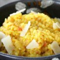 plato preparado de arroz a la milanesa