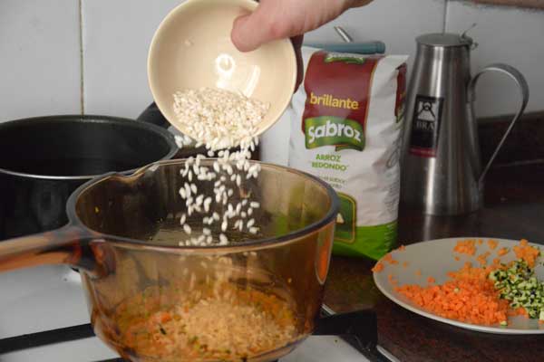 Añadimos el arroz Sabroz