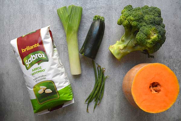 Ingredientes para receta de calabaza rellena de risotto de verduras