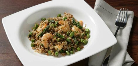 Arroz integral con quinoa, espárragos trigueros y gambas