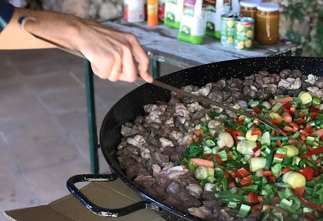 Paella de verdura para 60 personas