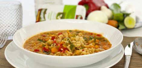 Arroz con verduras caldoso.