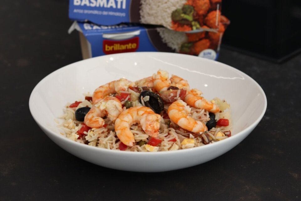 Ensalada de arroz basmati y langostinos