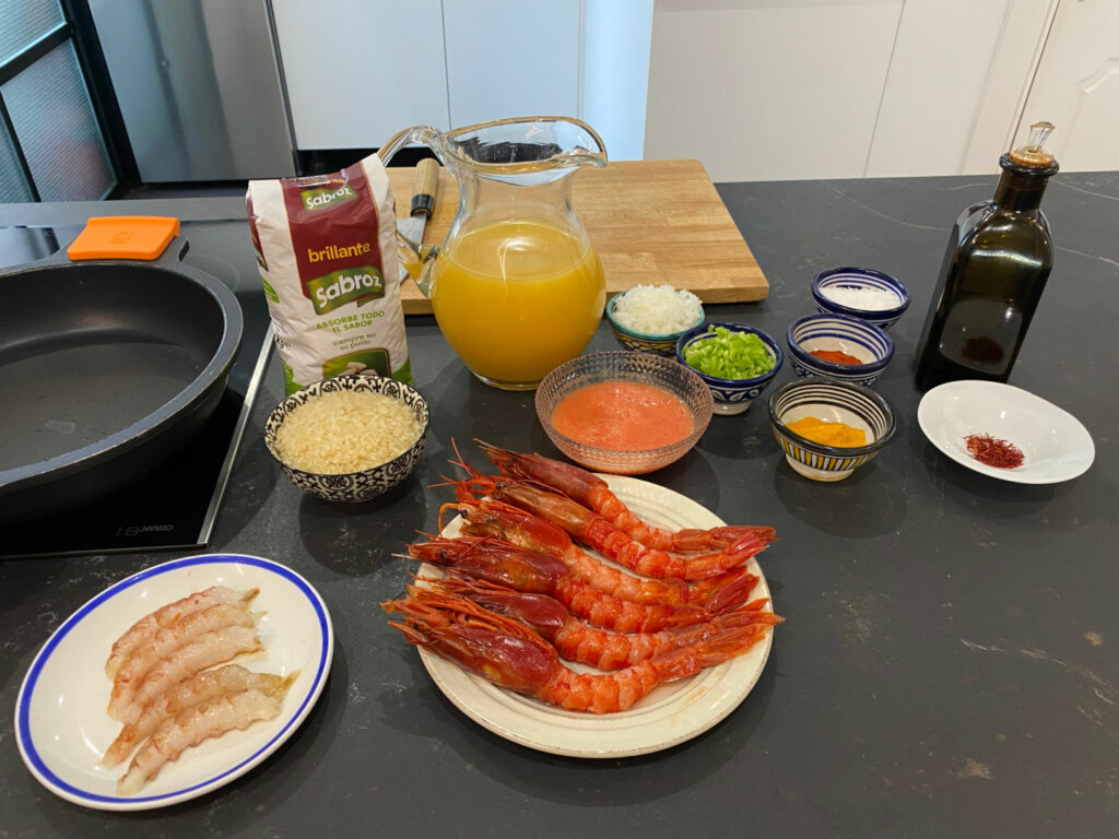 Ingredientes para hacer Arroz caldoso con carabineros.