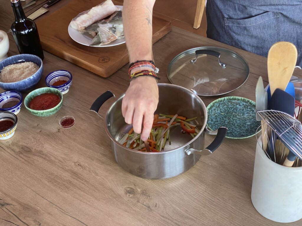 Caldo de hueso de rape y espinas de rodaballo