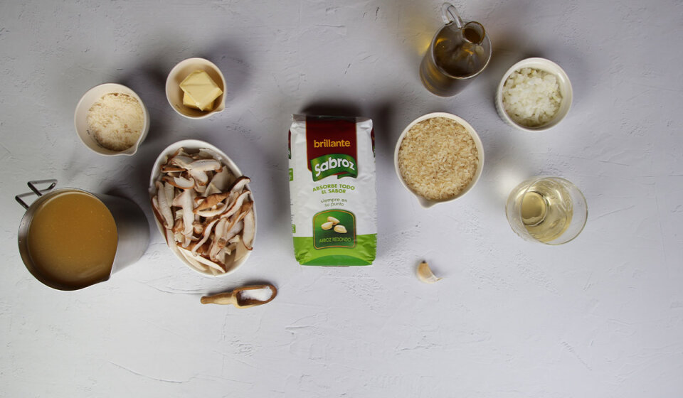 Ingredientes de risotto con setas