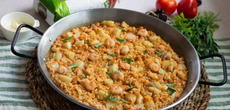 Arroz con sepia y gambas