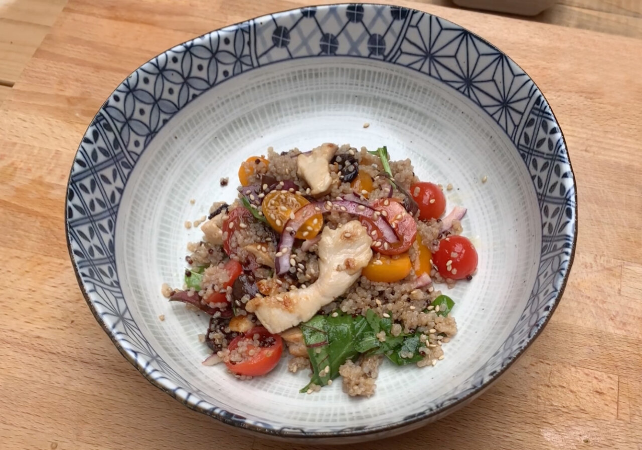 Ensalada con vasitos de quinoa Brillante