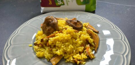 Plato de arroz con níscalos