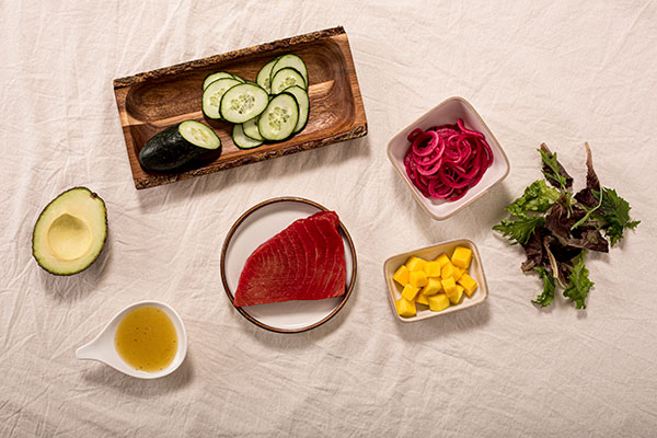 Ingredientes quinoa poke atún