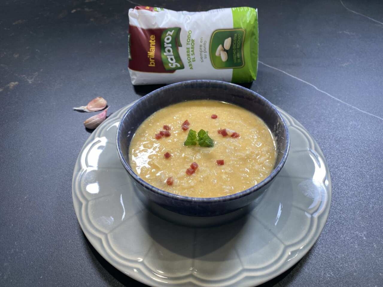 Foto de Sopa de ajo con arroz