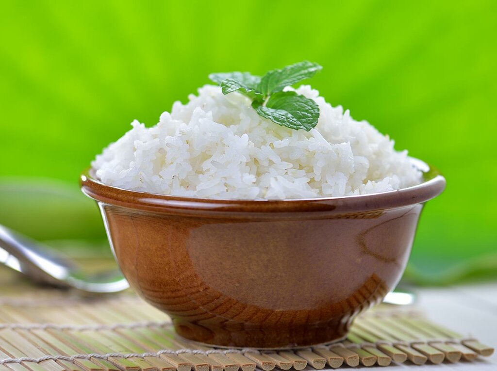 Qué propiedades tiene el arroz blanco
