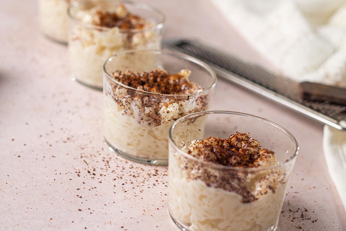 Receta arroz con leche paso 3 reparte el arroz con leche en vasitos individuales y déjalo enfriar