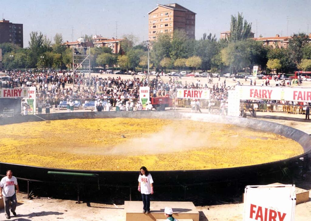 Curiosidades sobre la paella más grande del mundo