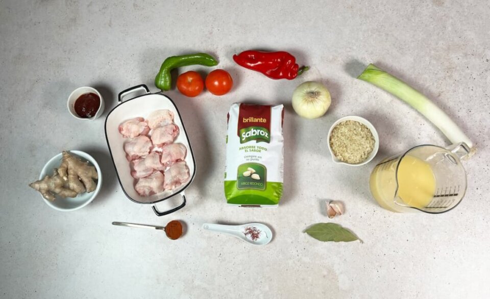 Arroz con alitas de pollo al estilo casero