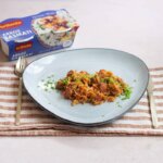 Arroz con salchichas frescas
