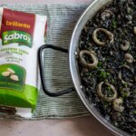 Arroz negro con calamares y gambas