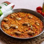 Arroz con alitas de pollo