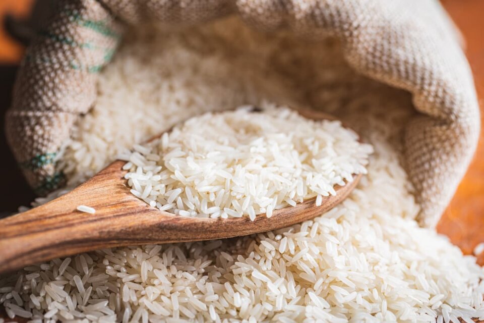 Arroz blanco en la dieta: beneficios y recomendaciones