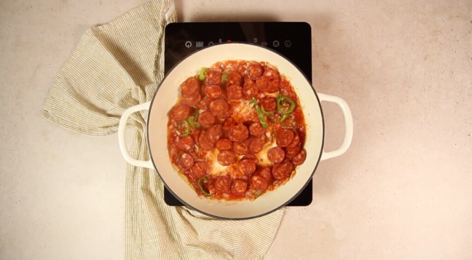 Arroz fácil con garbanzos de bote y chorizo